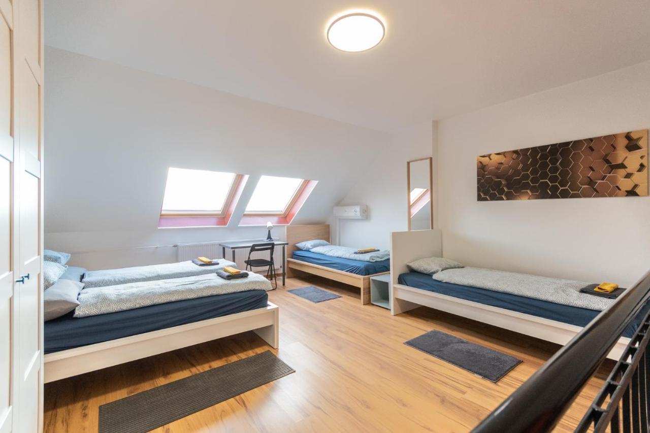 R Apartments Budapest Bagian luar foto