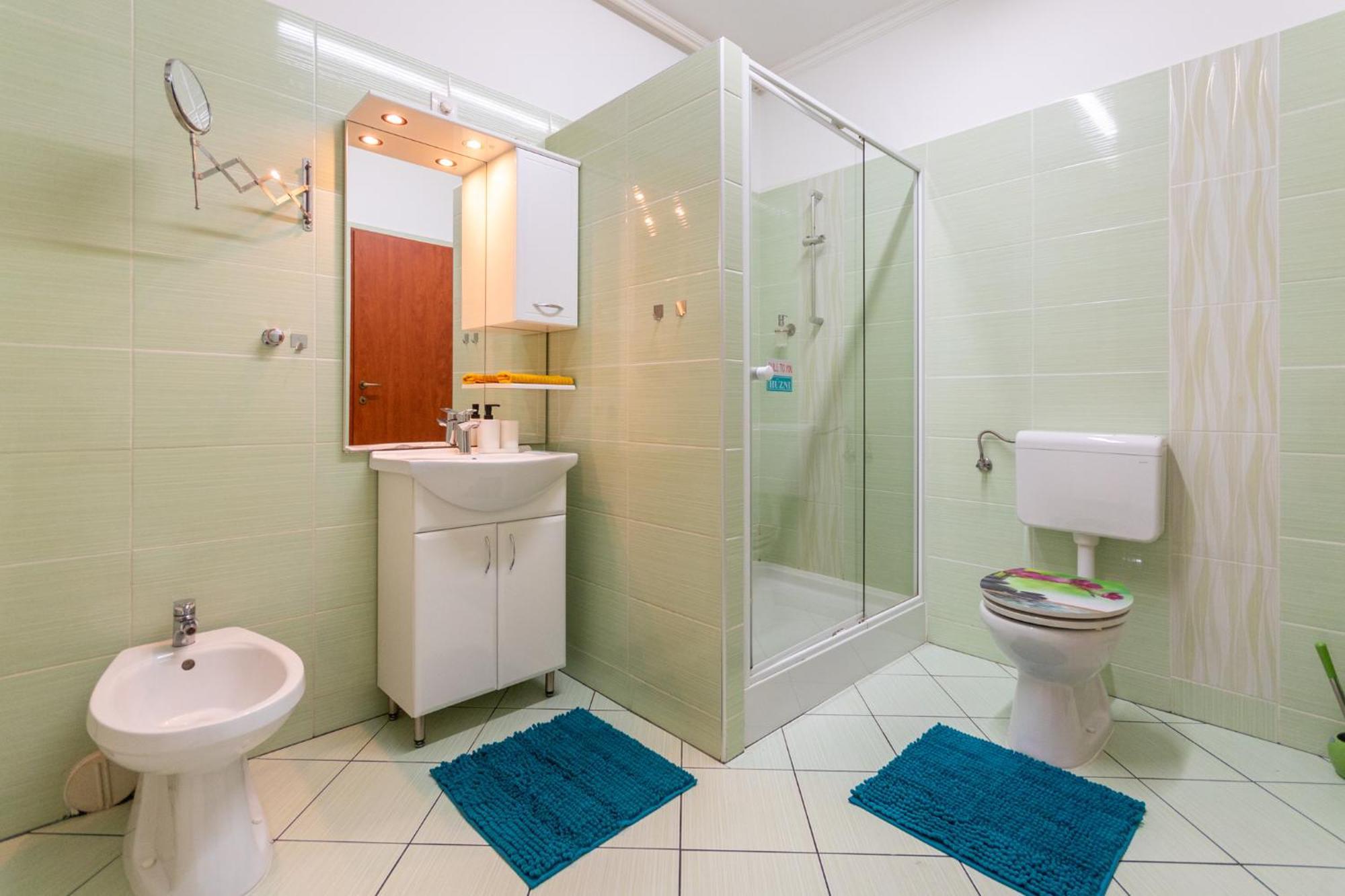 R Apartments Budapest Bagian luar foto